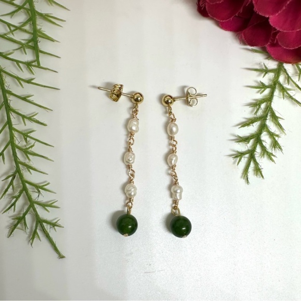 NEW⚜️Freshwater Pearl Jade Beaded Earrings